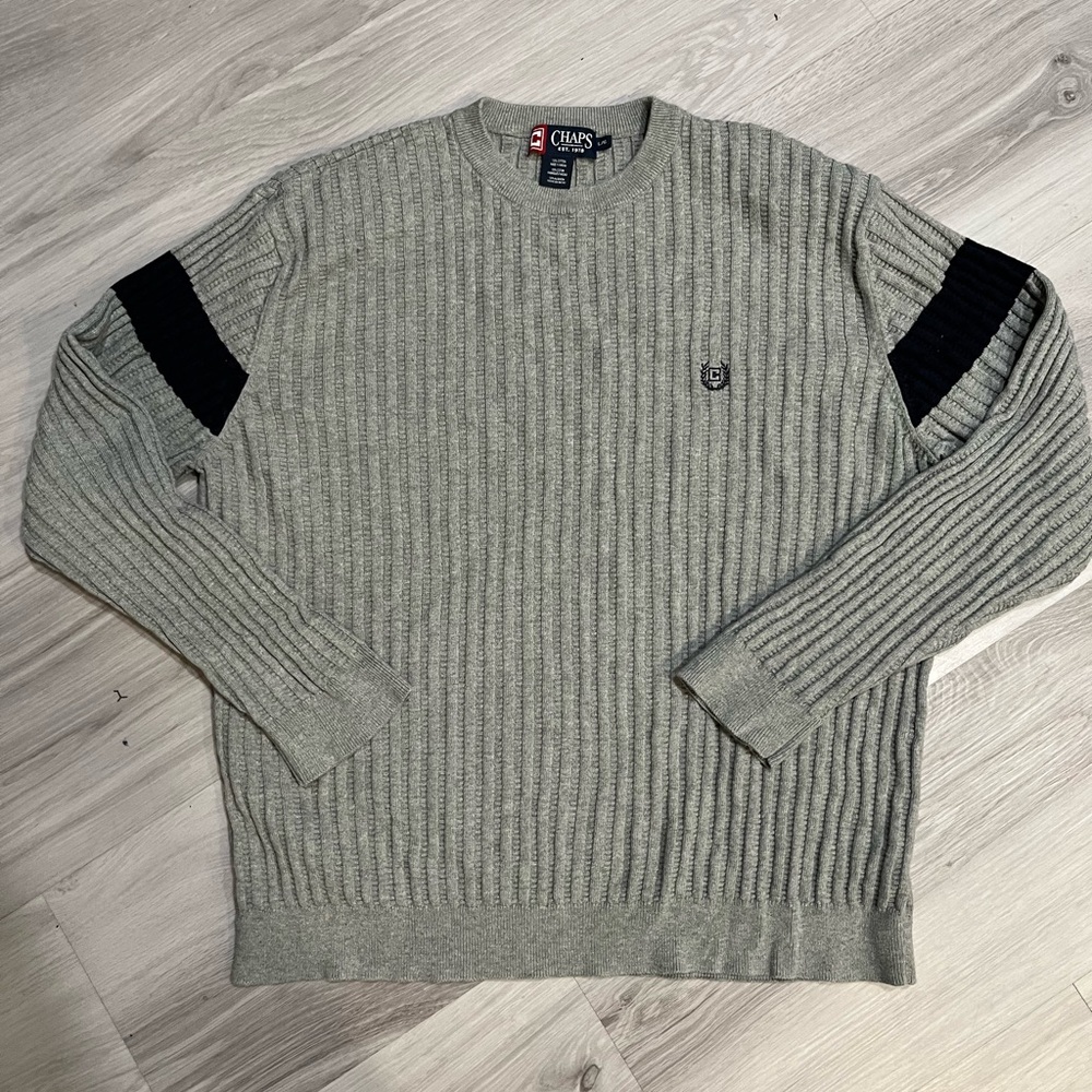 NWOT Chaps Men's Crewneck Sweater‎ in Gray and Black